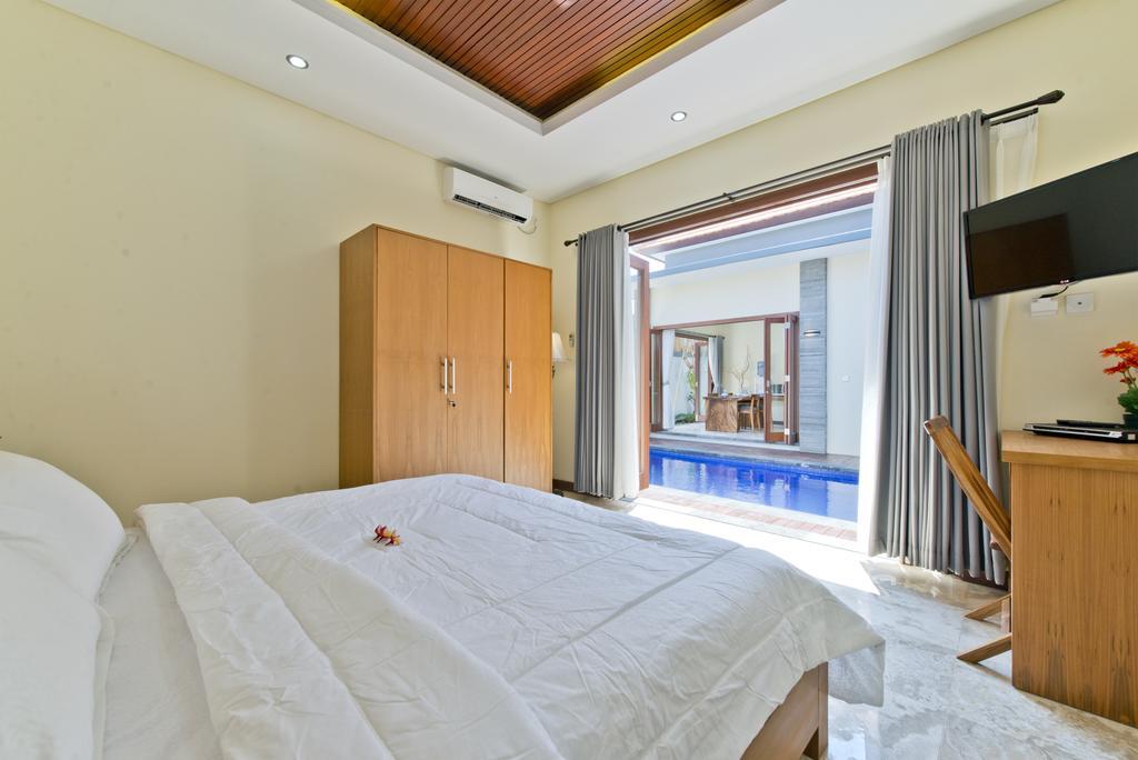 Seminyak Villa Room photo