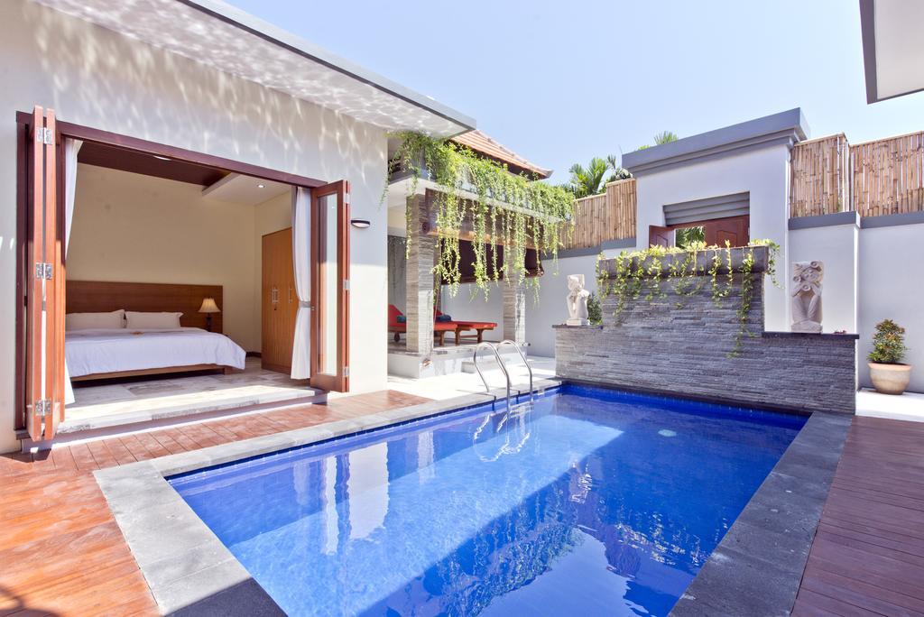 Seminyak Villa Room photo